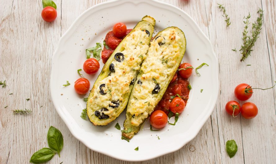 Gefüllte Zucchini